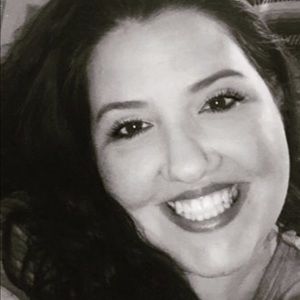 Meet your Posher, Nikole